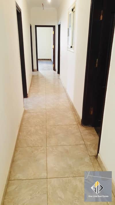 Apartment for rent in the fifth neighborhood with a balcony close to Sheikh Zayed Central and minutes to Hyper One