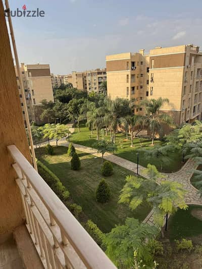A fantastic apartment for sale at a great price for a quick sale in Madinaty B7, the best location for amazing living in Madinaty. The apartment is ready for immediate occupancy.  Group 71, excellent location next to the mosque and main services.