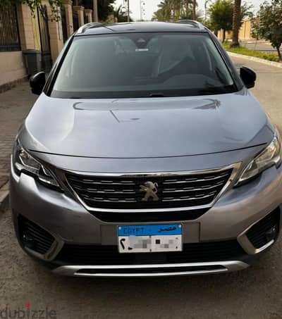 Peugeot 5008 2020  صيانات توكيل وفبريكه بالكامل