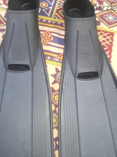 زعانف للبيع