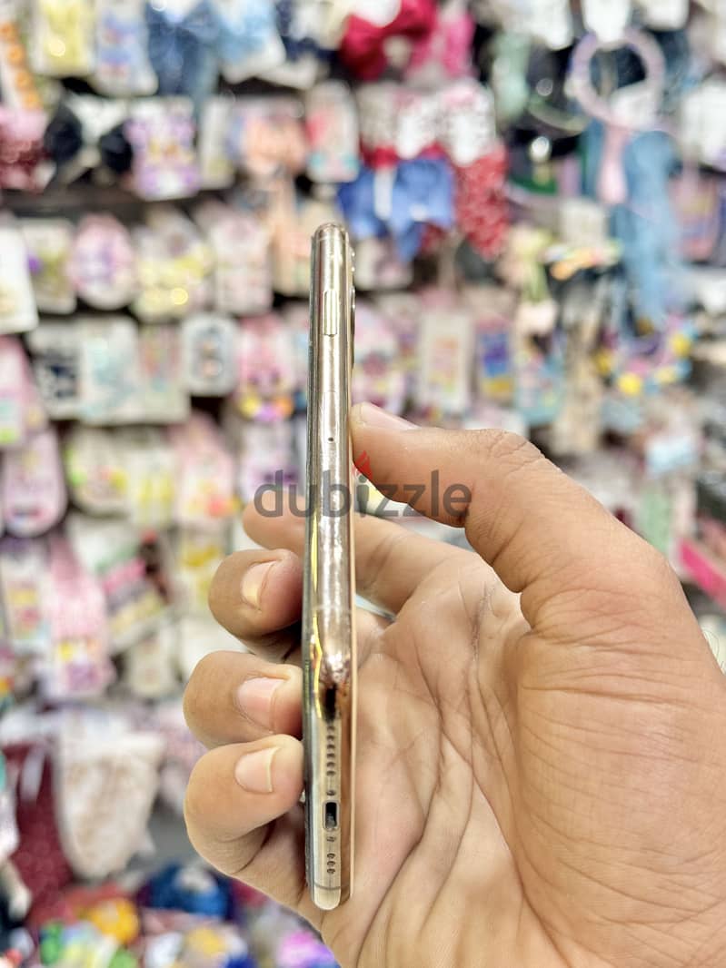 Apple - iPhone 11 3