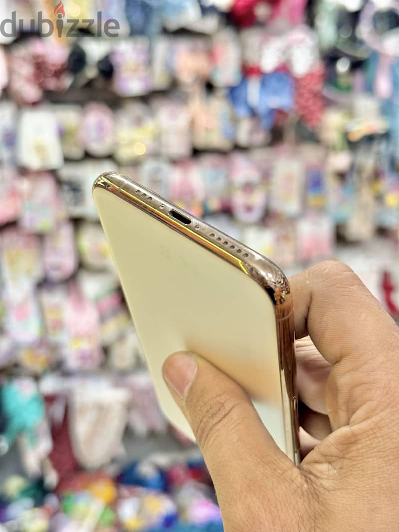 Apple - iPhone 11 2