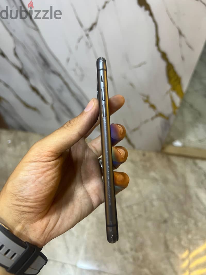 Apple - iPhone 11 1