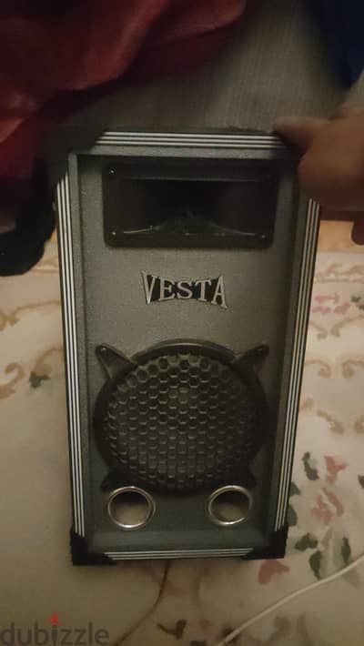 speakers