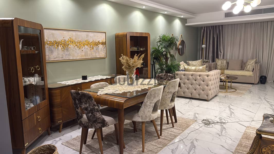 Dinning room 2