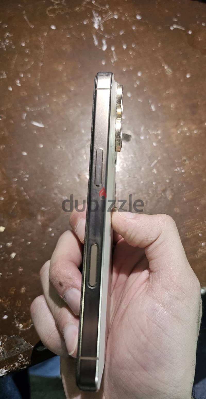 Apple - iPhone 16 Pro 1