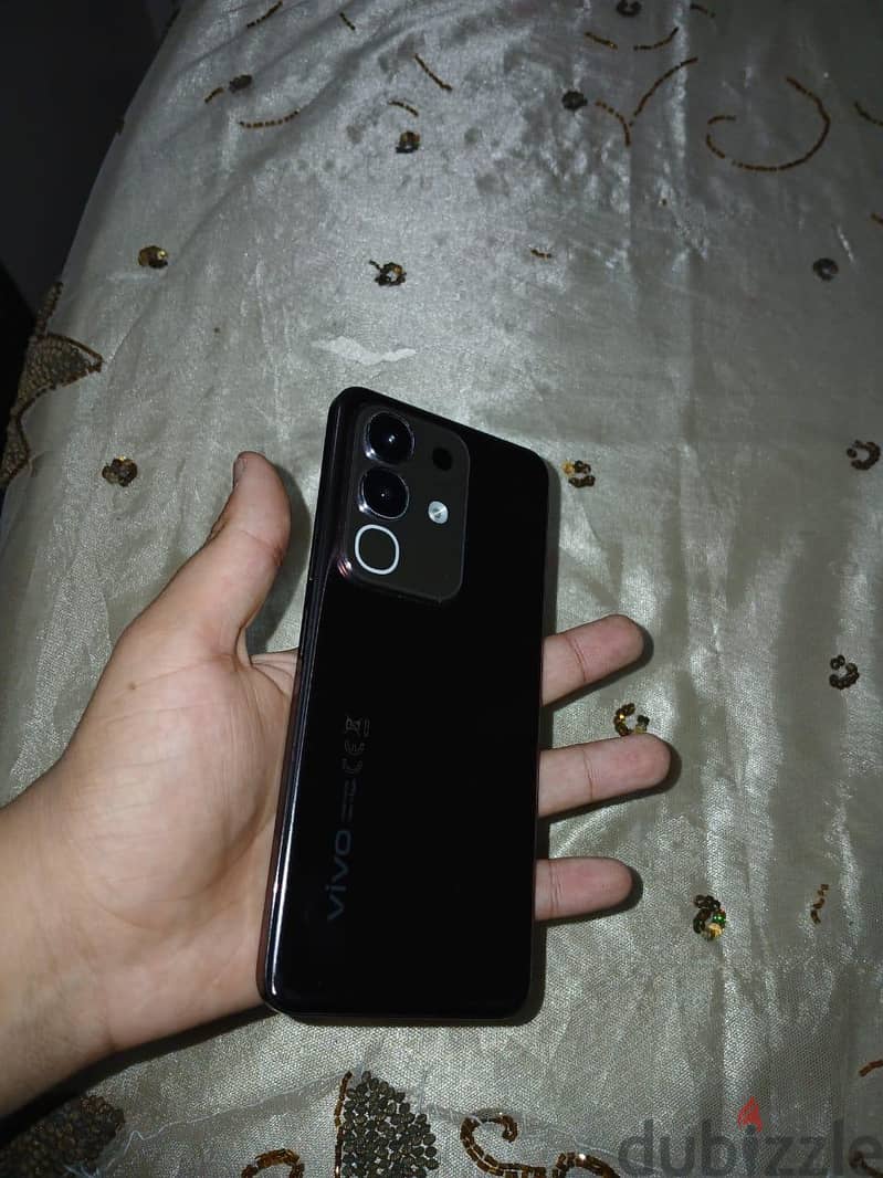 Vivo Y29 2