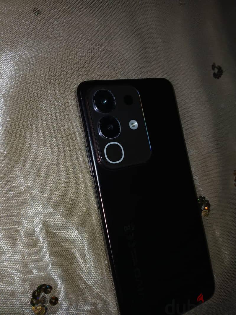 Vivo Y29 6