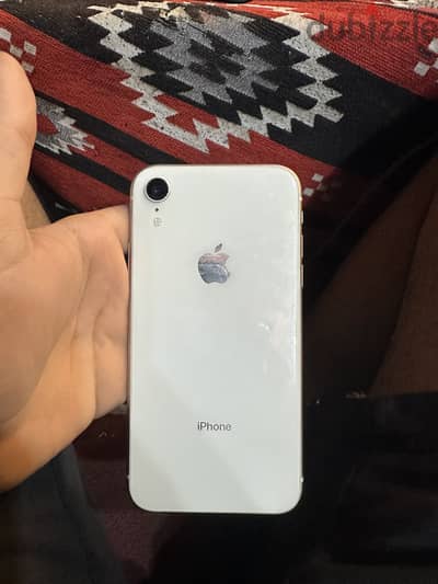 Apple - iPhone XR