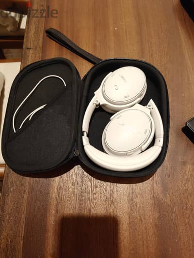 Bose quitecomfort ultra   QtComfort   Ultra   Headphones   (2nd   Gen)