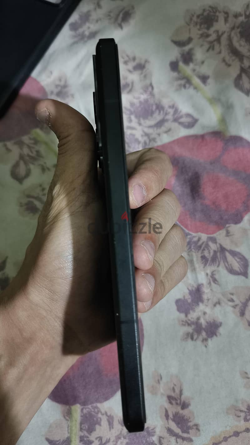 Xiaomi Poco F6 Pro 4