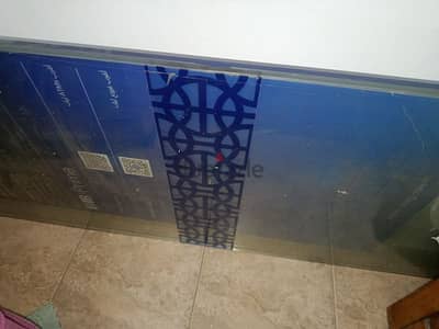 زجاج سكوريت مستعمل