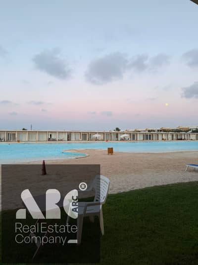 كابنا ف سيشل اول صف لاجون اول صف بحر غرفه حمام مكيفه بالكامل _Marassi North coast