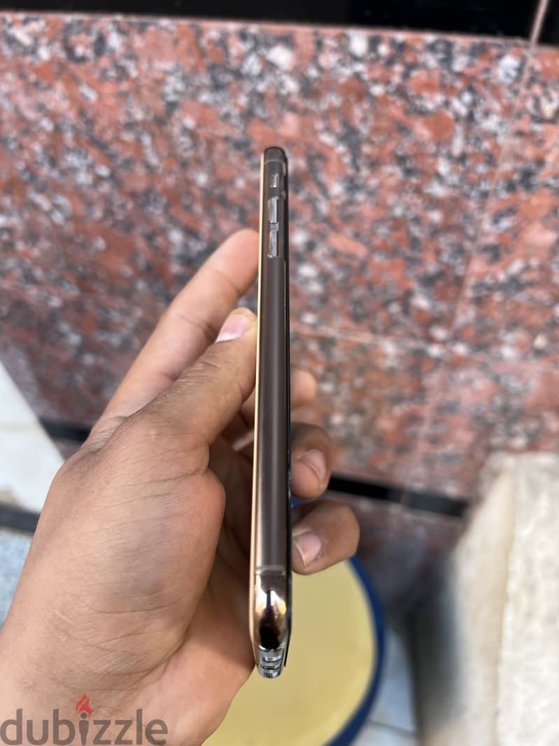 Apple - iPhone 11 Pro Max 1