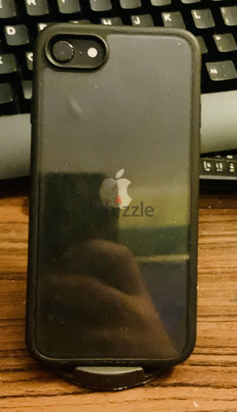 Apple - iPhone SE 1