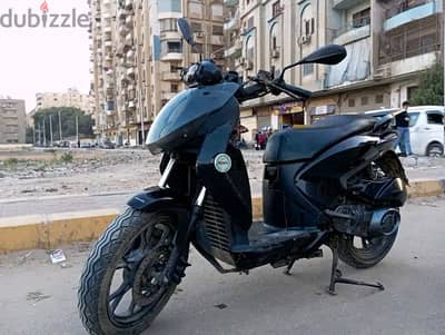 بيع اسكوتر لقطه