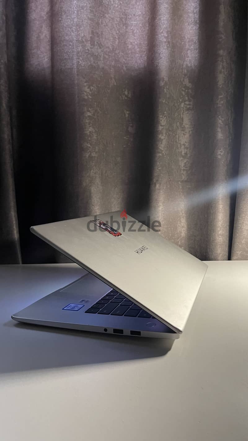 HUAWEI MateBook D 15 1