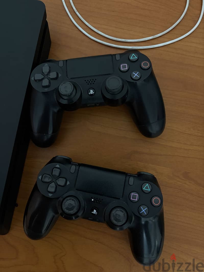 Ps4 slim 876GB 1