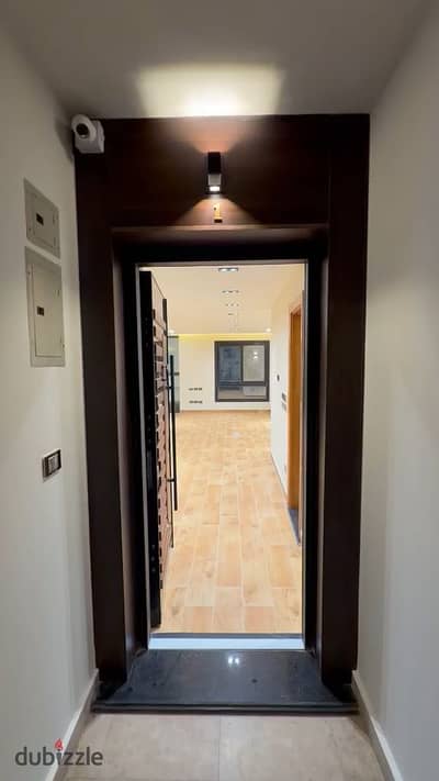 Administrative office with air conditioning on Al-Zahra main street next to Vodafone Company