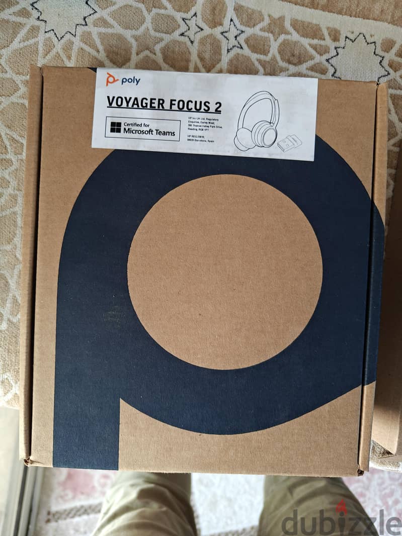 Poly Voyager Focus 2 UC Headset 4