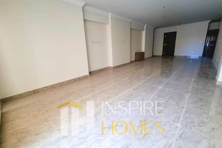 شقة للايجار فيو نادي سموحة مباشر