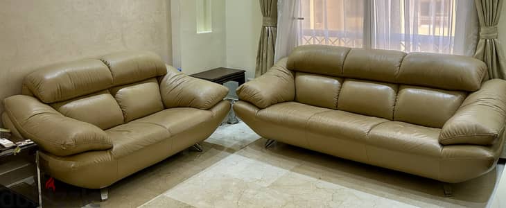 2 sofas in good condition/china