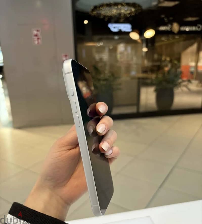 Apple - iPhone 17 Pro Max 3