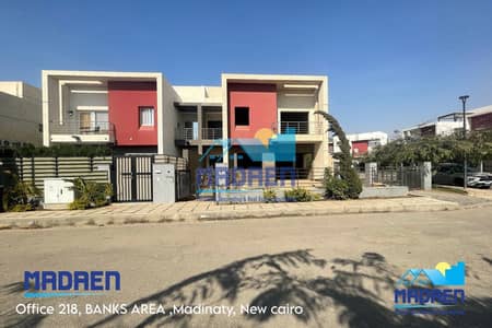 تاون هاوس كورنر للبيع في مدينتي | 231متر مباني | فيو جاردن | بجوار البوابة 5 تاون هاوس كورنر للبيع في مدينتي | 231متر مباني | فيو جاردن | بجوار البوابة 5