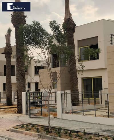 Under market price Ready to move Town House in Palm hills new cairo with installments to 2032 !