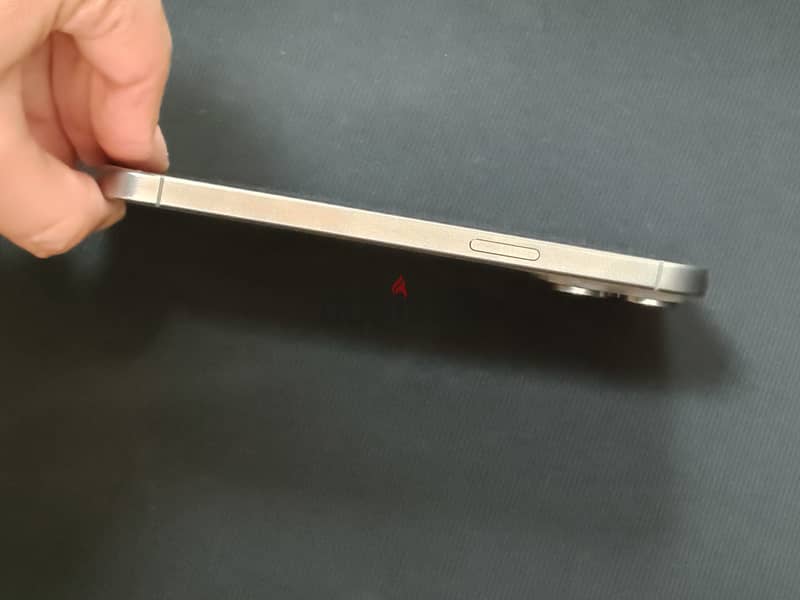 Apple - iPhone 15 Pro Max 2