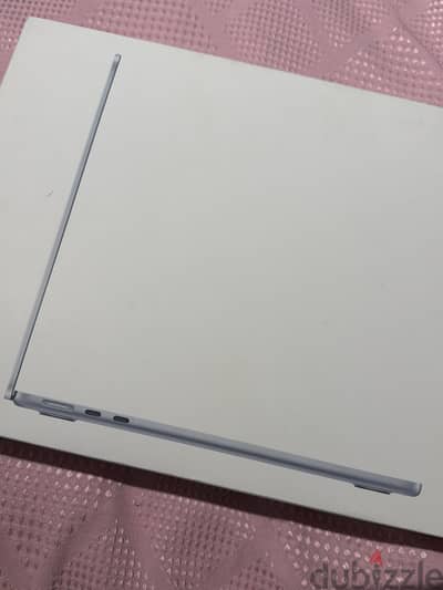 Apple MacBook Air 512/16 (M4) Skylight/ battery 100% / 3 cycle counts