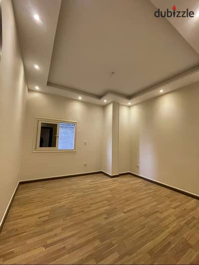 Villa for rent on Al-Teseen Street suitable for administrative purposes