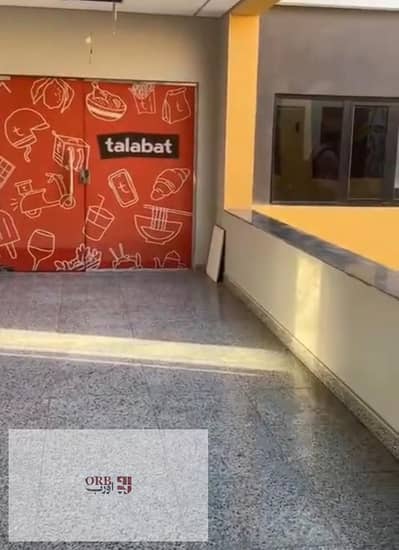 45 sqm retail shop rented to Talabat with a monthly rent of 40,000 EGP and 10% annual increase – ready investment on the second floor