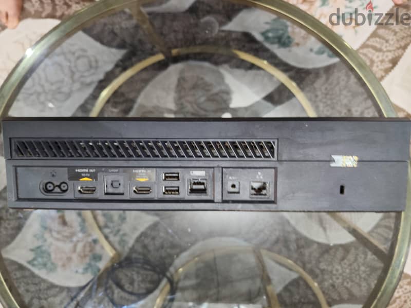Xbox one with kinect and games. 1tb read bio قابل للفصال 2