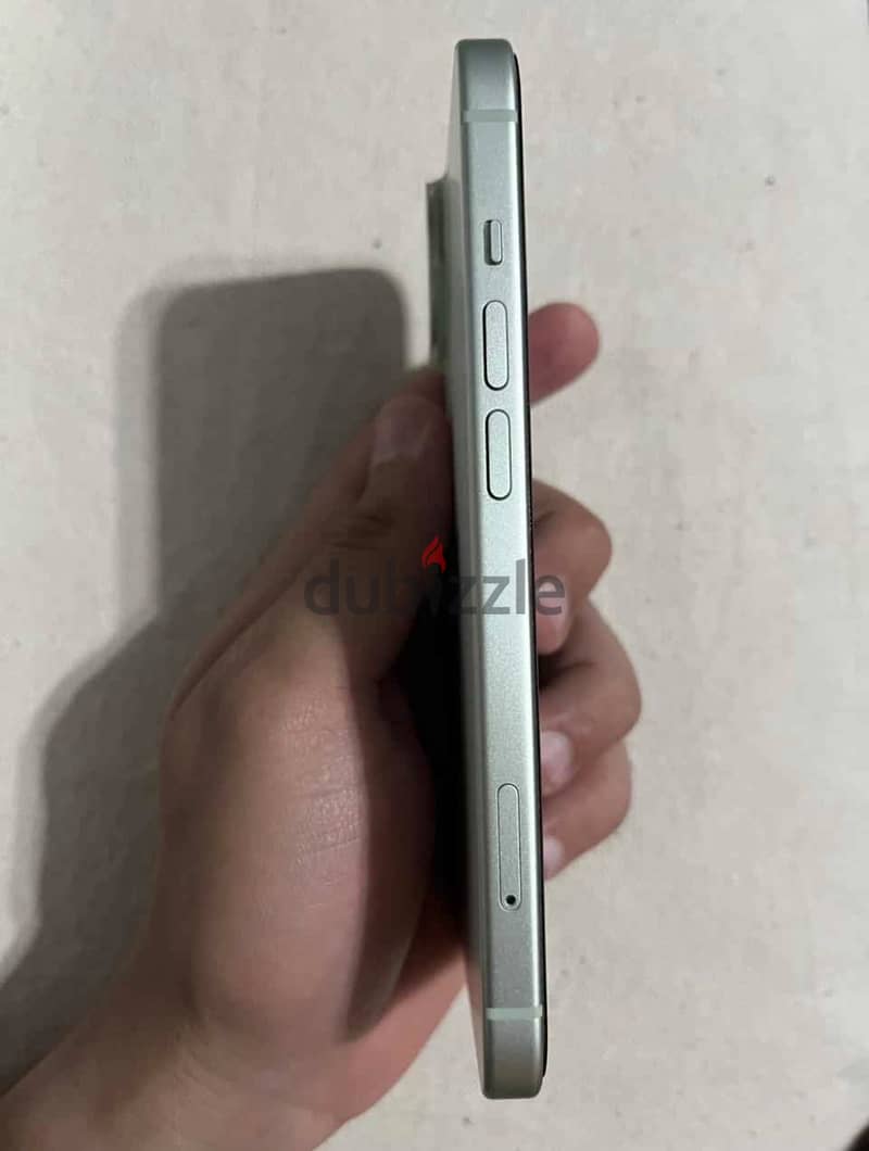Apple - iPhone 15 2