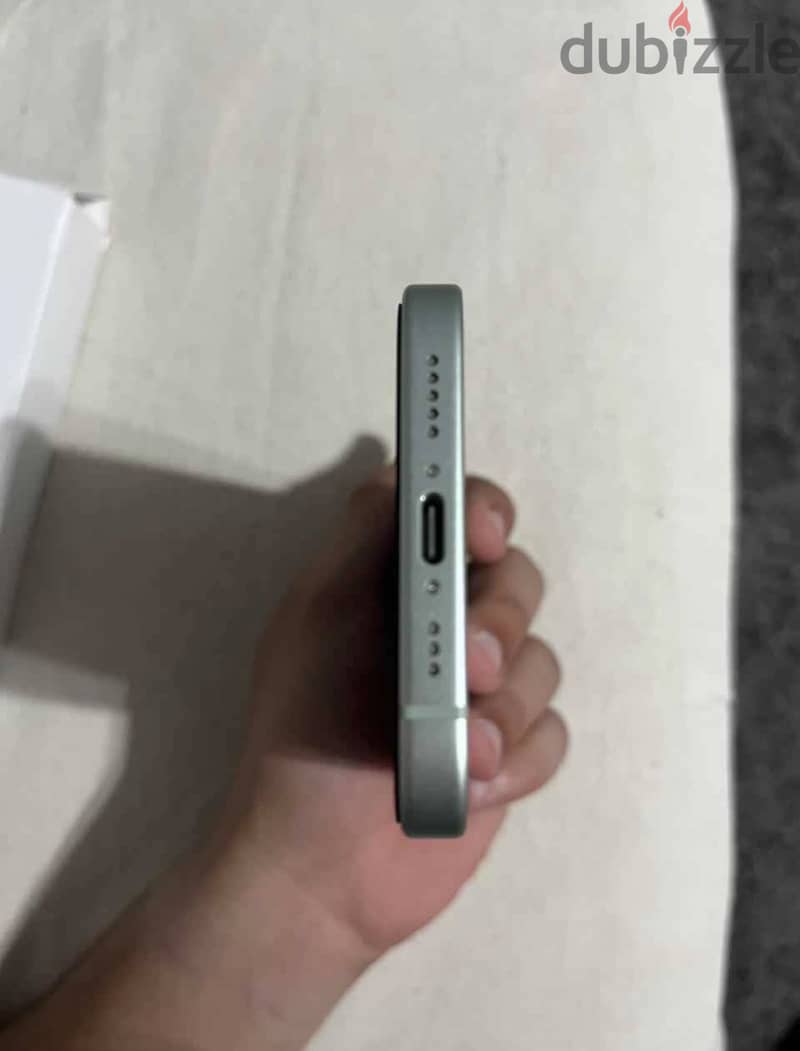 Apple - iPhone 15 4