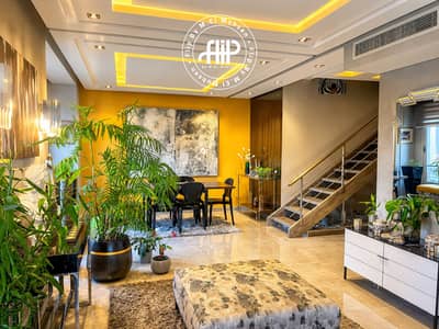 Luxury Duplex in Palm Parks | Ready to Move