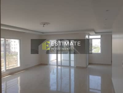 210m SemiFurnished Apartment for Rent in Hyde Park