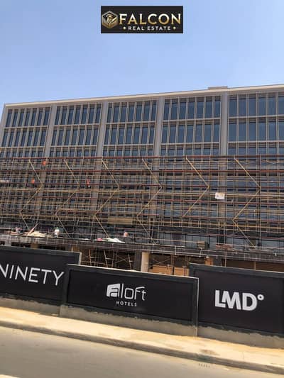 Recive imediately a Ready To Operate Ground Retail Direct On South 90's Street with Yearly Rental Return 3.240. 000 in One Ninety Mall