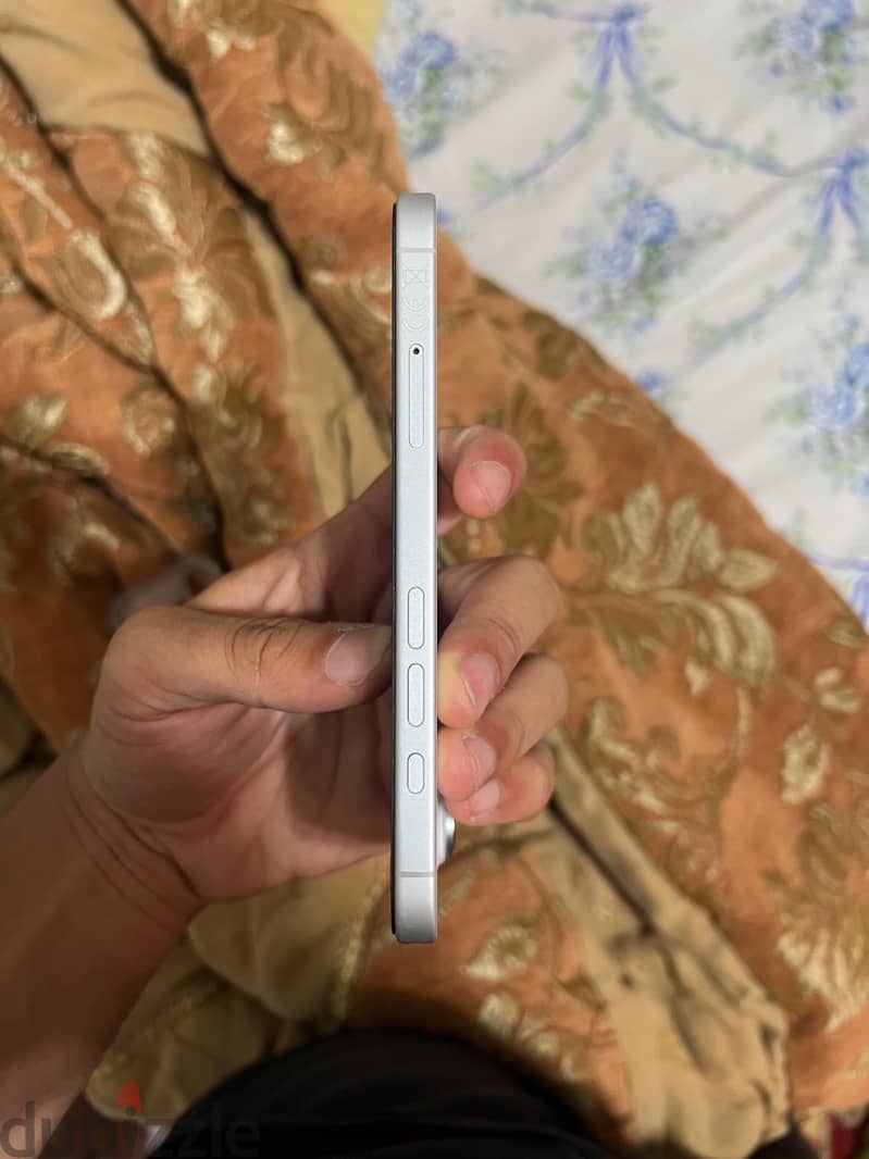 Apple - iPhone 16 3