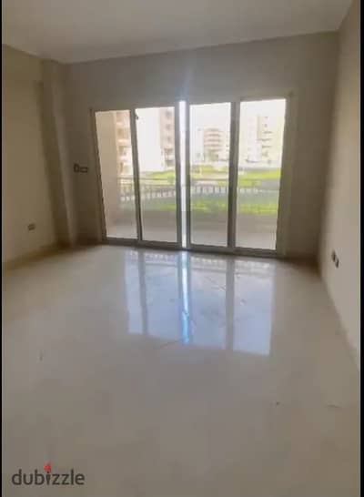 Apartment for Sale in wesal Residence – 160 SQM Ground Floor with Garden | No Over Price  A great opportunity to own a ground-floor apartment with a p