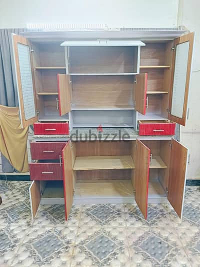 بقدم لكم مطبخ عموله خشب  كونتر مقاس متر و60