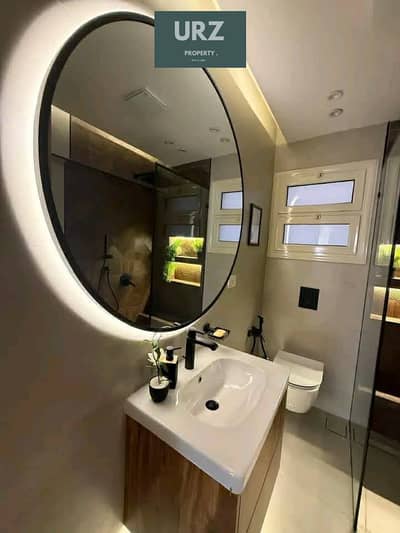 Ultra super lux finished apartment with ACs included, available with 10-year installments in Mostakbal City near the Middle Ring Road, minutes from T