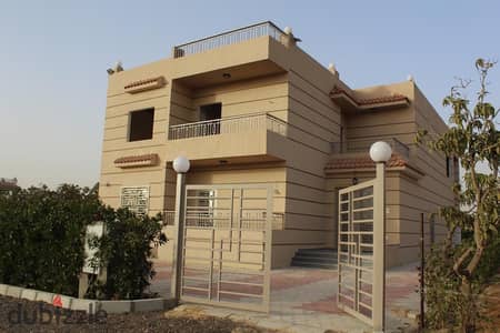 Palace for sale in Araabi in Al-‘Abour City