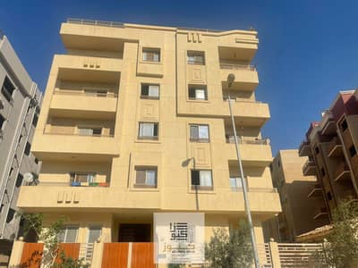 شقة للبيع ارضي بجاردن 170م + 30م حديقة موقع مميز استلام فوري في اللوتس الجنوبية التجمع الخامس خطوات من شارع التسعين وشارع النوادي أفضل فيو على جاردن