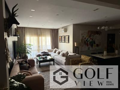 For Sale: 170 m² apartment with Ultra Super Lux finishes (Phase 1) in Al-Khamail Compound – October. Phase 1. The apartment has an unobstructed view (