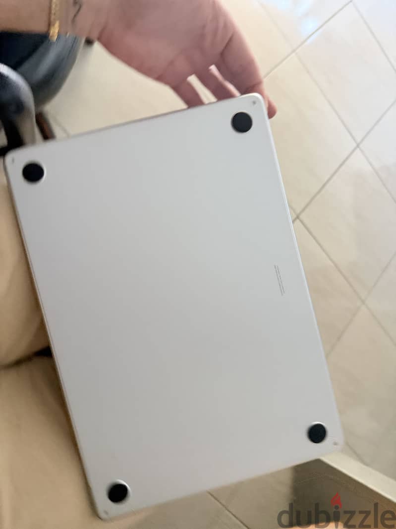 MacBook Air M2 15 inch 3