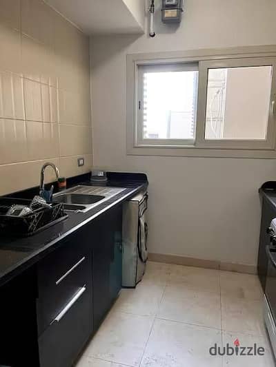 شقة مفروشة بالكامل في القاهرة الجديدة بالقرب من الجامعة الأمريكية (AUC)، تتكون منbedroom 1 and 1 bathroom