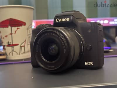 CANON EOS M50