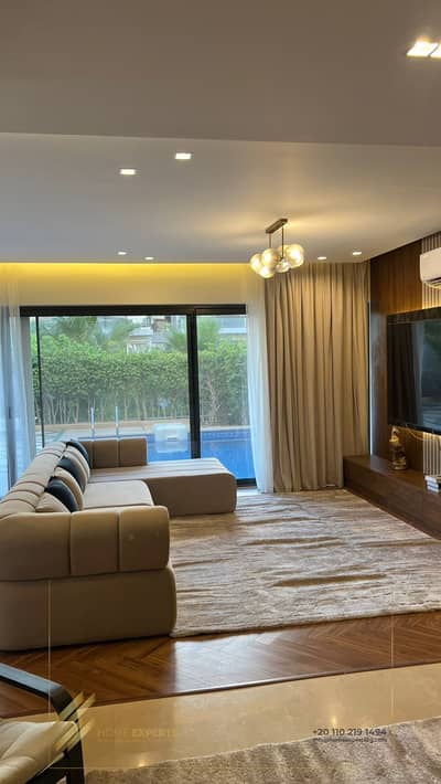 Luxury apartment with pool for rent in Lake View Residence